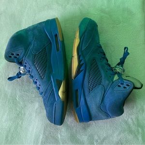 Air jordan Retro 5 ‘blue suede”